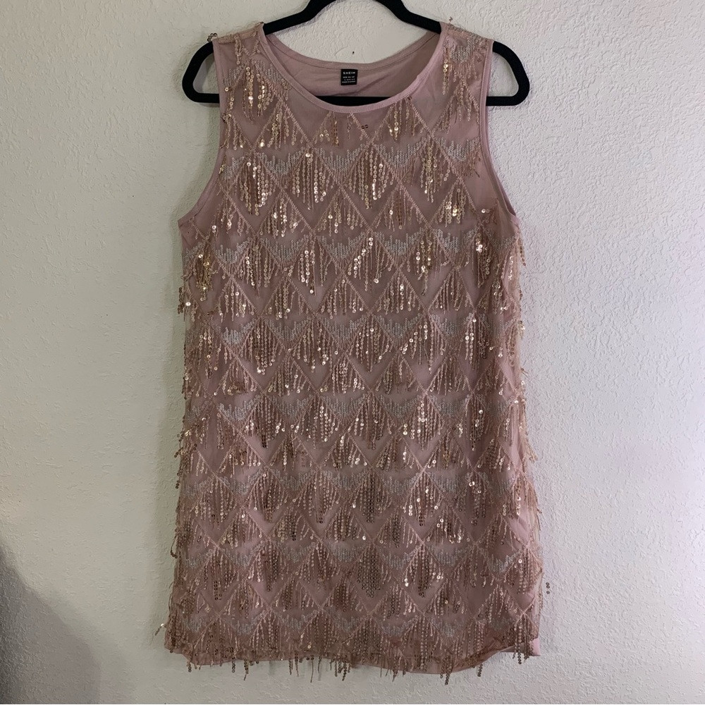 Elegant Sequin Sleeveless Dress in Pink - Picture 3 of 5